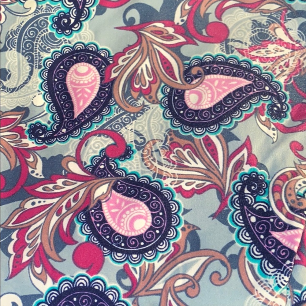 Tall & Curvy LuLaRoe leggings